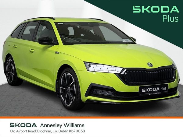 Skoda Octavia Estate, Petrol Hybrid, 2024, Green