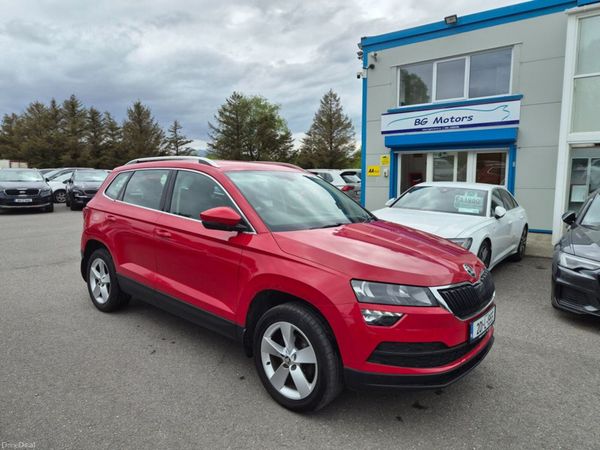Skoda Karoq Estate, Petrol, 2020, Red