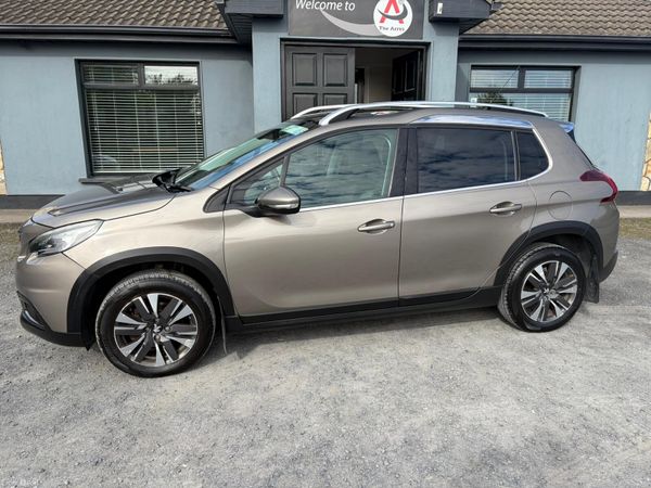 Peugeot 2008 Estate, Petrol, 2017, Grey