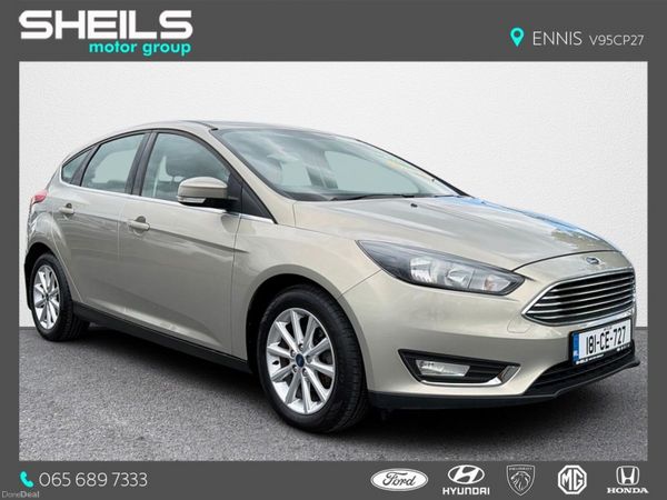 Ford Focus Hatchback, Petrol, 2018, Grey
