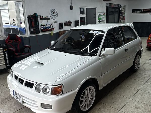 Toyota Starlet Hatchback, Petrol, 1994, White