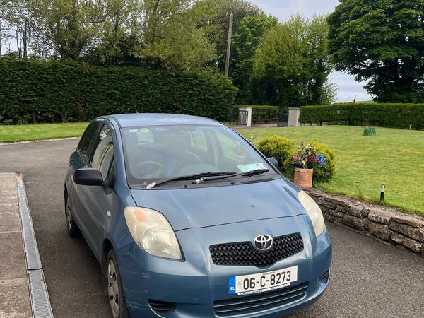 Toyota Yaris Hatchback, Petrol, 2006, Blue