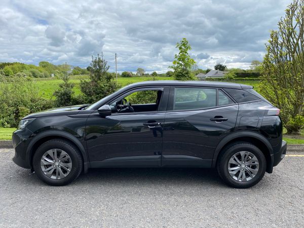 Peugeot 2008 MPV, Diesel, 2020, Black
