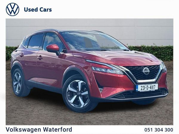 Nissan Qashqai MPV, Petrol, 2023, Red
