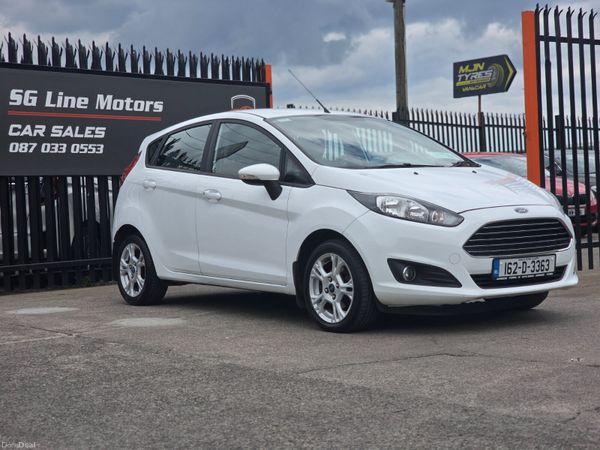 Ford Fiesta Hatchback, Petrol, 2016, White