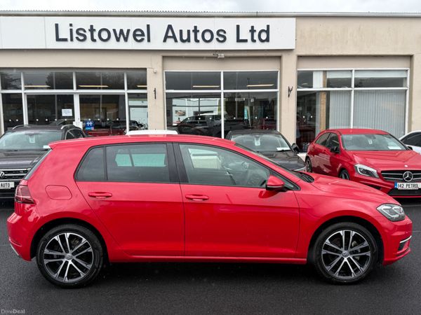 Volkswagen Golf Hatchback, Petrol, 2020, Red