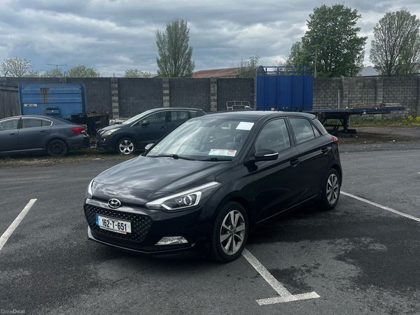 Hyundai i20 Hatchback, Petrol, 2016, Black