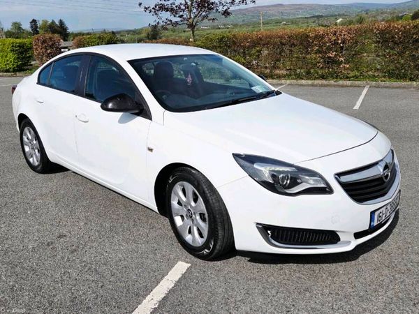 Opel Insignia Saloon, Diesel, 2016, White