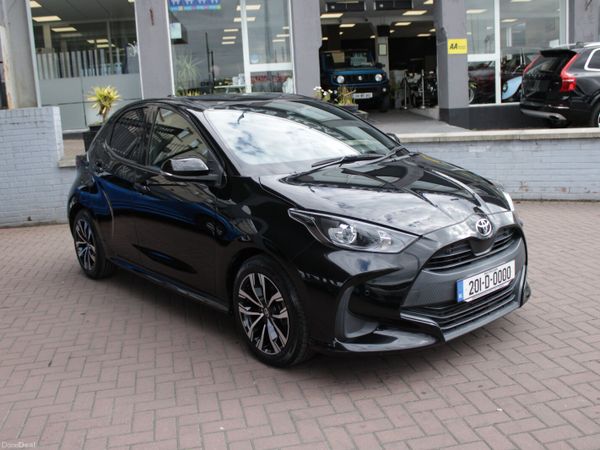 Toyota Yaris Hatchback, Petrol, 2020, Black