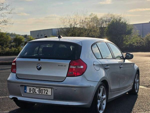 BMW 1-Series Hatchback, Diesel, 2011, Silver