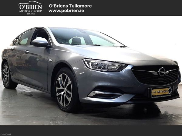 Opel Insignia Hatchback, Diesel, 2018, Grey