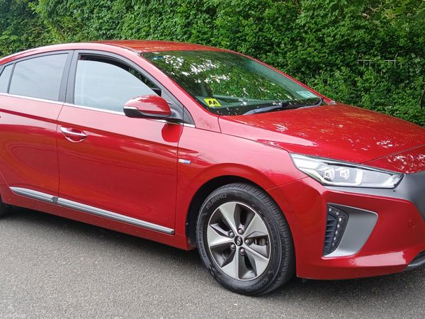 Hyundai IONIQ Hatchback, Electric, 2019, Red