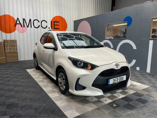 Toyota Yaris Hatchback, Petrol, 2021, White