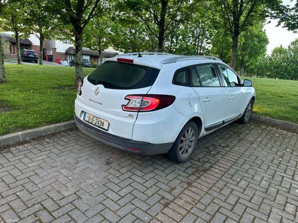 Renault Megane Estate, Diesel, 2011, White