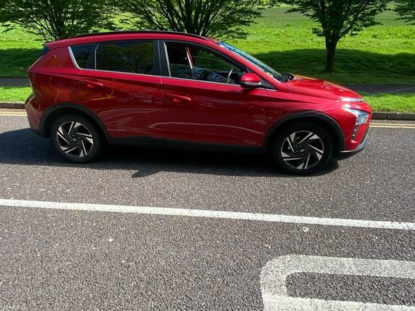 Hyundai Bayon Estate/Jeep, Petrol, 2022, Red