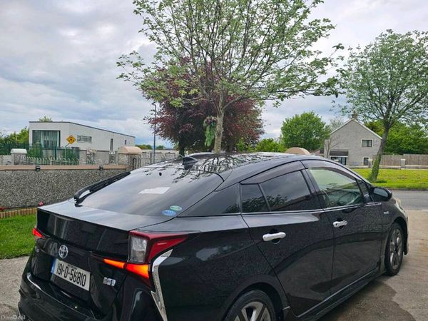 Toyota Prius Hatchback, Petrol Hybrid, 2019, Black