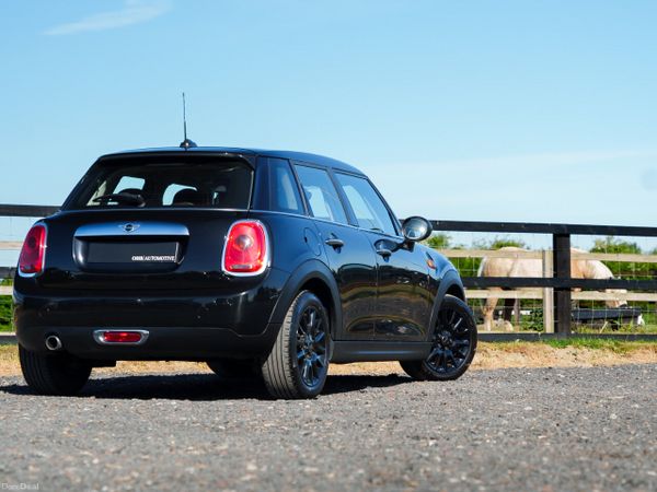 Mini One Estate/Jeep, Diesel, 2016, Black