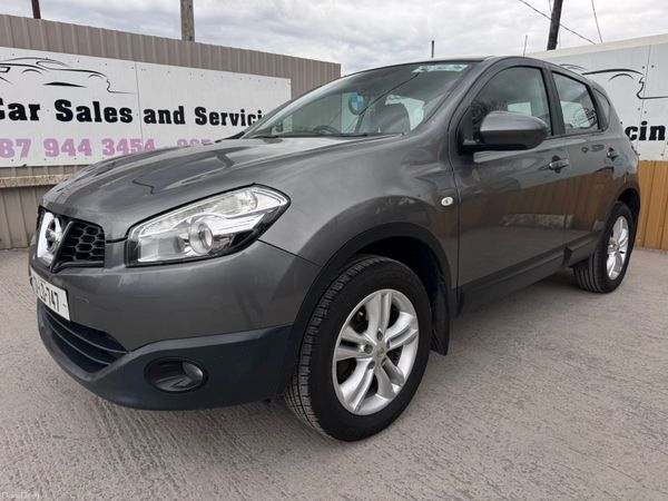 Nissan Qashqai Hatchback, Diesel, 2013, Grey