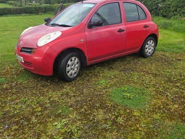 Nissan Micra Hatchback, Petrol, 2004, Red