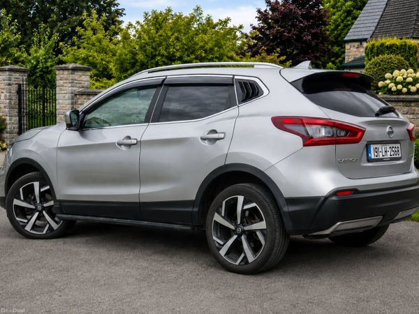 Nissan Qashqai Hatchback, Diesel, 2019, Silver