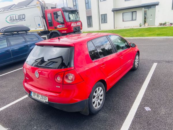 Volkswagen Golf Hatchback, Diesel, 2008, Red