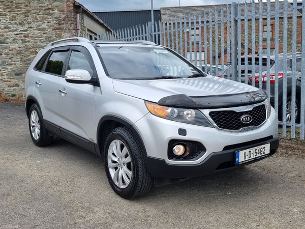 Kia Sorento SUV, Diesel, 2011, Silver