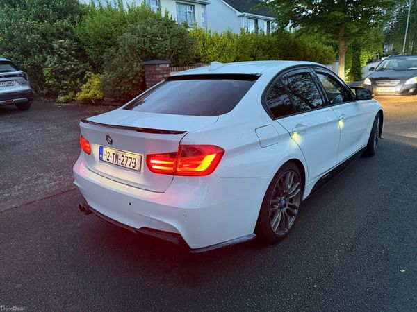 BMW 3-Series Saloon, Diesel, 2012, White