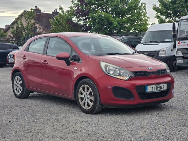 Kia Rio Hatchback, Petrol, 2014, Red