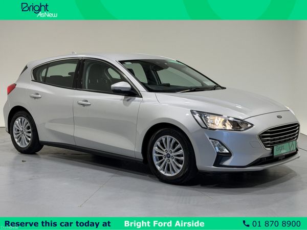 Ford Focus Hatchback, Petrol, 2020, Grey