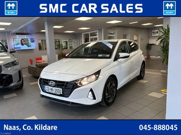 Hyundai i20 Hatchback, Petrol, 2022, White