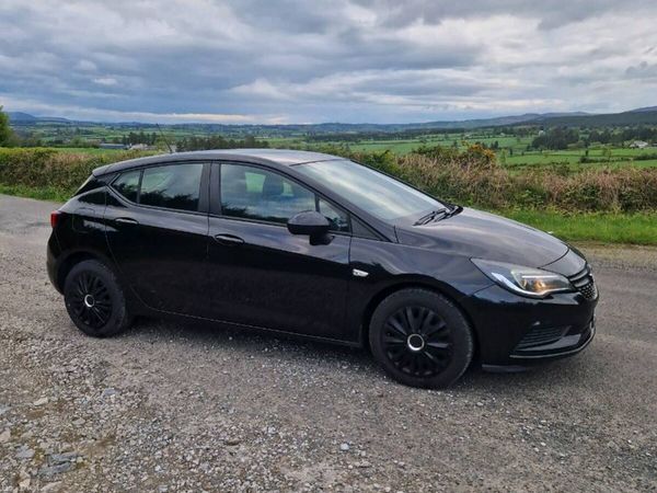 Opel Astra Hatchback, Diesel, 2016, Black