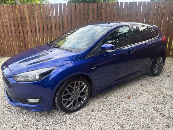 Ford Focus Hatchback, Diesel, 2017, Blue