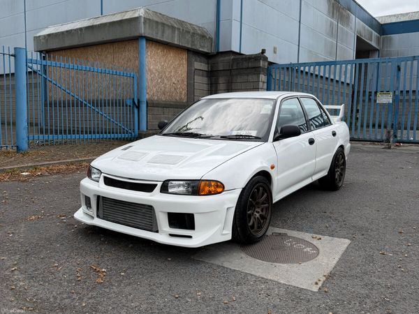 Mitsubishi Lancer Saloon, Petrol, 1994, White