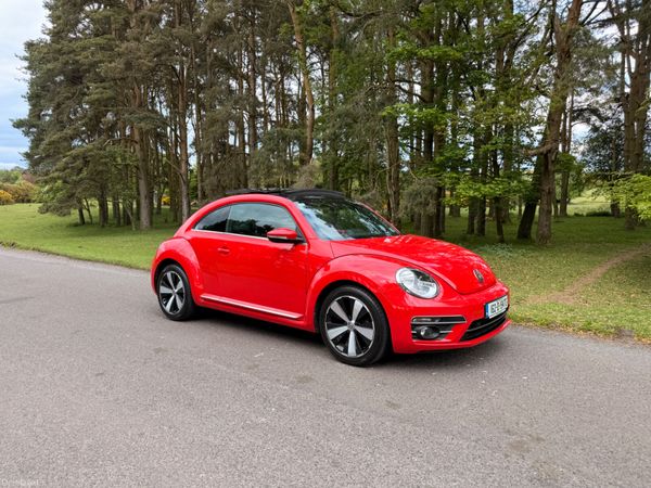 Volkswagen Beetle Hatchback, Petrol, 2016, Red