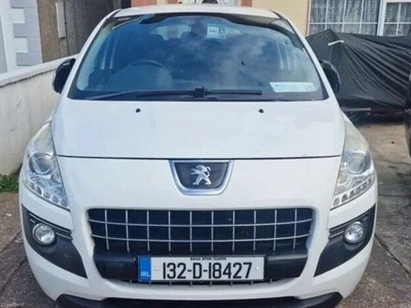 Peugeot 3008 Hatchback, Diesel Hybrid, 2013, White