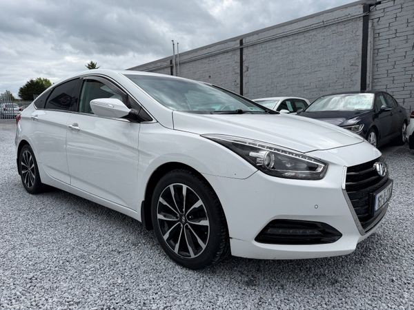 Hyundai i40 Saloon, Diesel, 2016, White