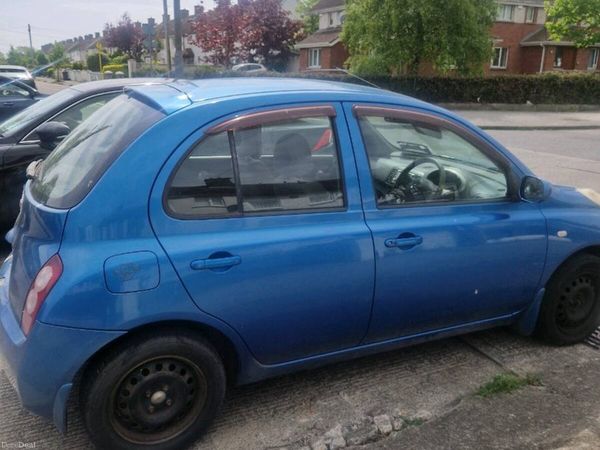 Nissan Micra Hatchback, Petrol, 2004, Blue