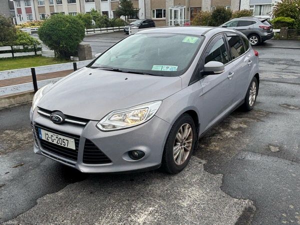 Ford Focus Hatchback, Diesel, 2012, Grey