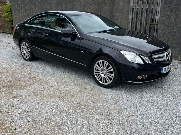 Mercedes-Benz E-Class Coupe, Diesel, 2010, Black