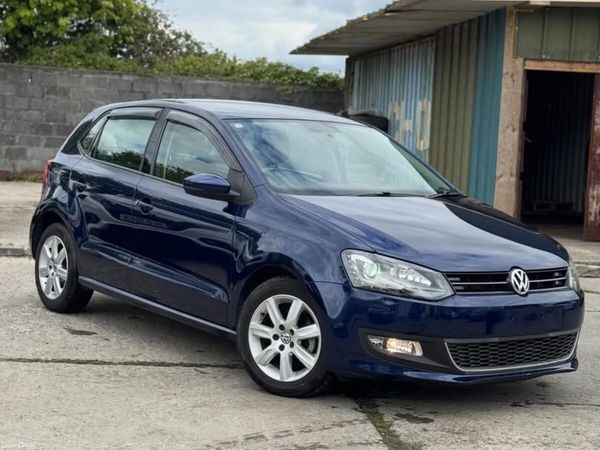 Volkswagen Polo Hatchback, Petrol, 2013, Blue