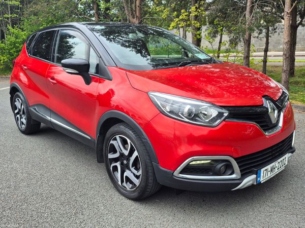 Renault Captur Hatchback, Diesel, 2017, Red