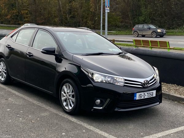 Toyota Corolla Saloon, Diesel, 2015, Black