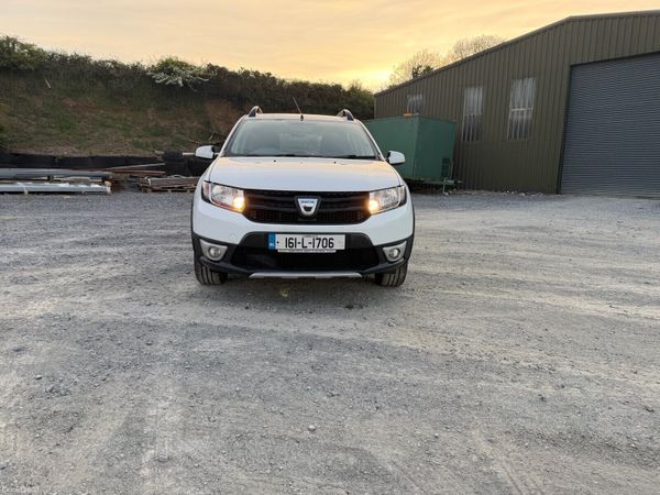 Dacia Sandero Stepway Hatchback, Diesel, 2016, White