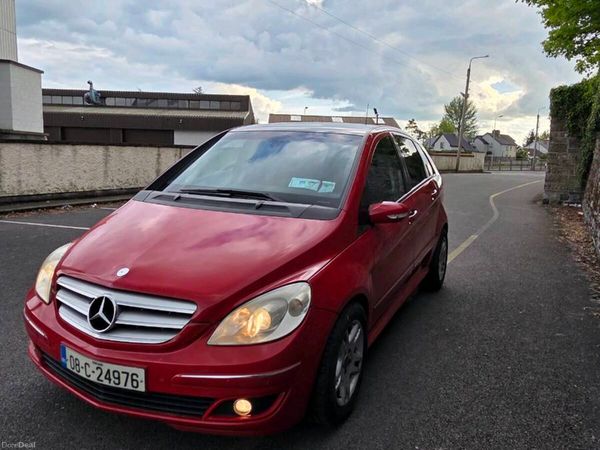 Mercedes-Benz B-Class MPV, Diesel, 2008, Red