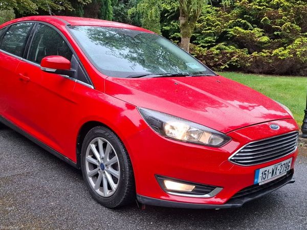 Ford Focus Hatchback, Diesel, 2015, Red