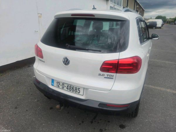 Volkswagen Tiguan SUV, Diesel, 2012, White