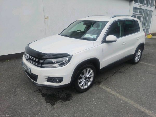 Volkswagen Tiguan SUV, Diesel, 2012, White