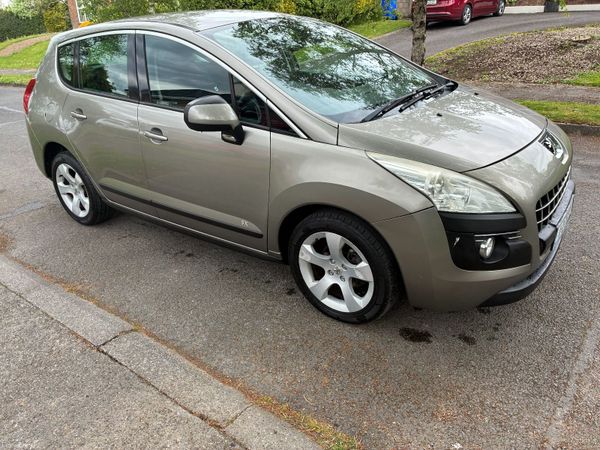 Peugeot 3008 MPV, Diesel, 2011, Grey