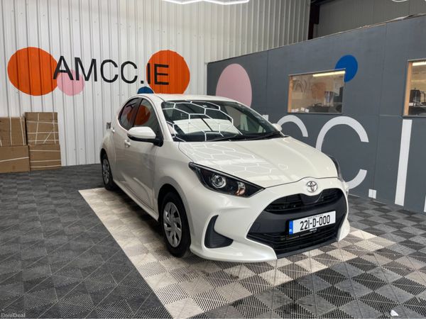 Toyota Yaris Hatchback, Petrol, 2022, White