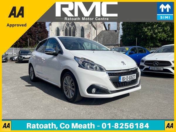 Peugeot 208 Hatchback, Petrol, 2016, White